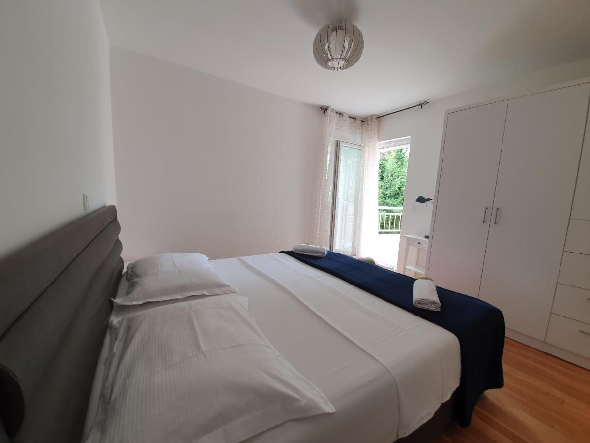 Apartment Pinna Nobilis, Private Parking มาคาร์สกา ภายนอก รูปภาพ