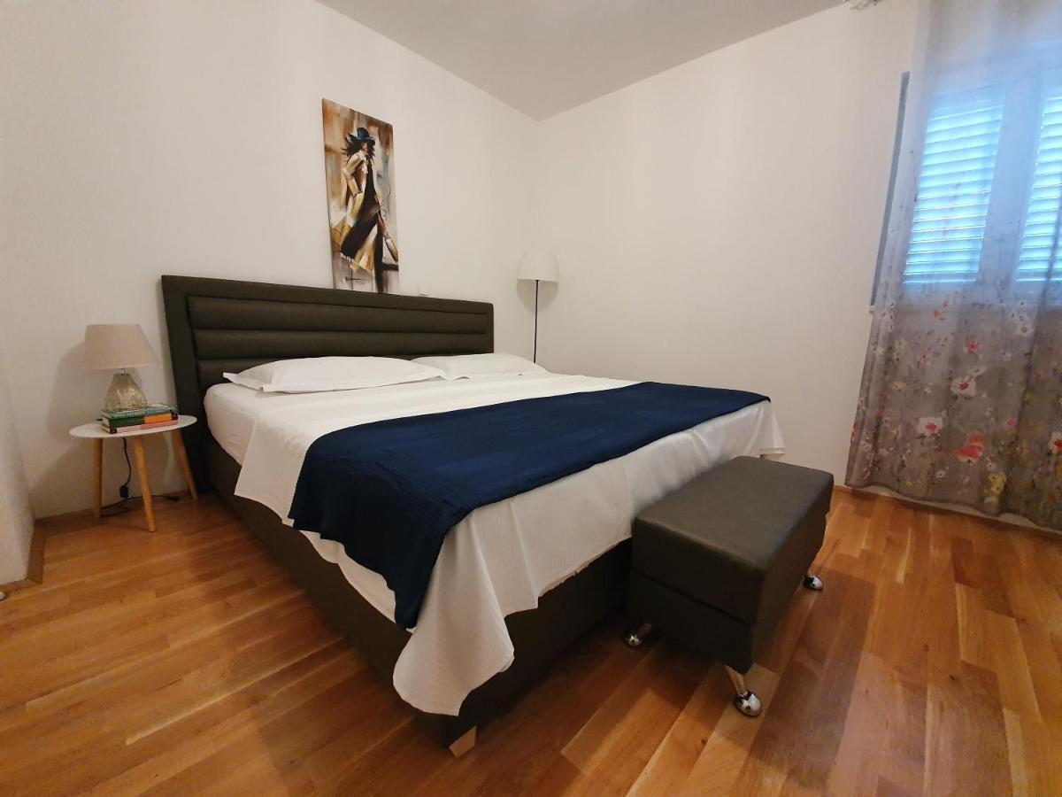 Apartment Pinna Nobilis, Private Parking มาคาร์สกา ภายนอก รูปภาพ