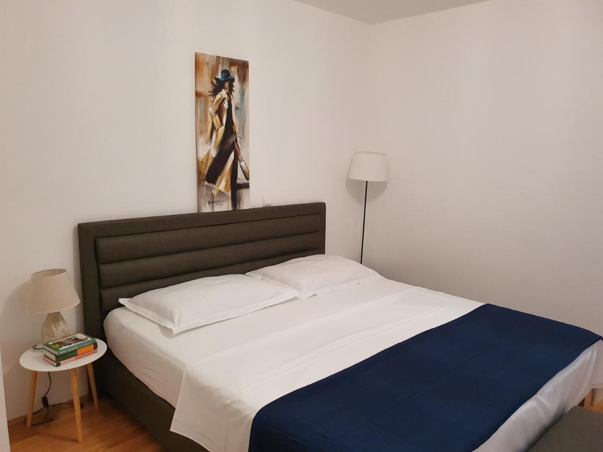 Apartment Pinna Nobilis, Private Parking มาคาร์สกา ภายนอก รูปภาพ